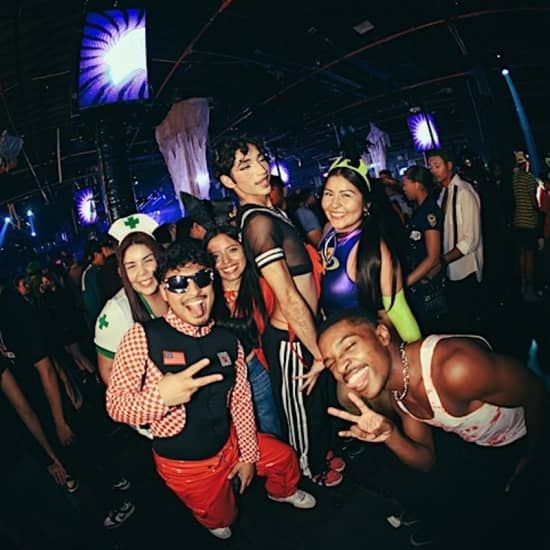 PERREO GLOW Halloween: Terror Cirque Party