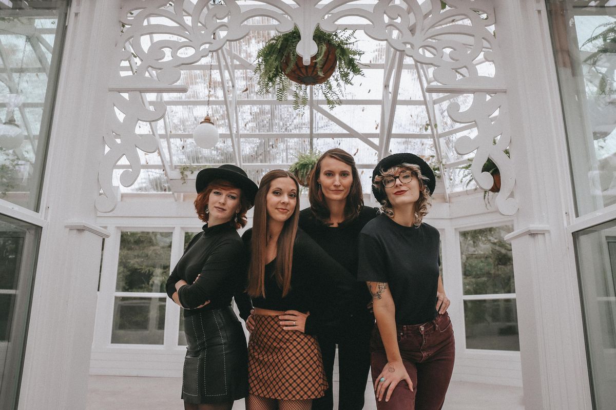 The June Bugs W Luke Fox XBk Live Des Moines IA June 3 2022 the-june-bugs-w-luke-fox-xbk-live-des-moines-ia-june-3-2022