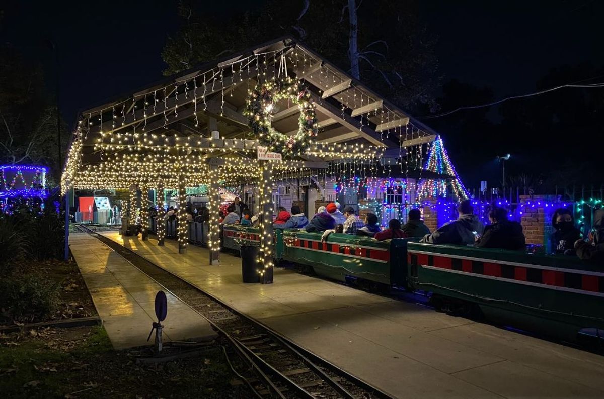 Santa Runs Griffith Park at Farm House Collective