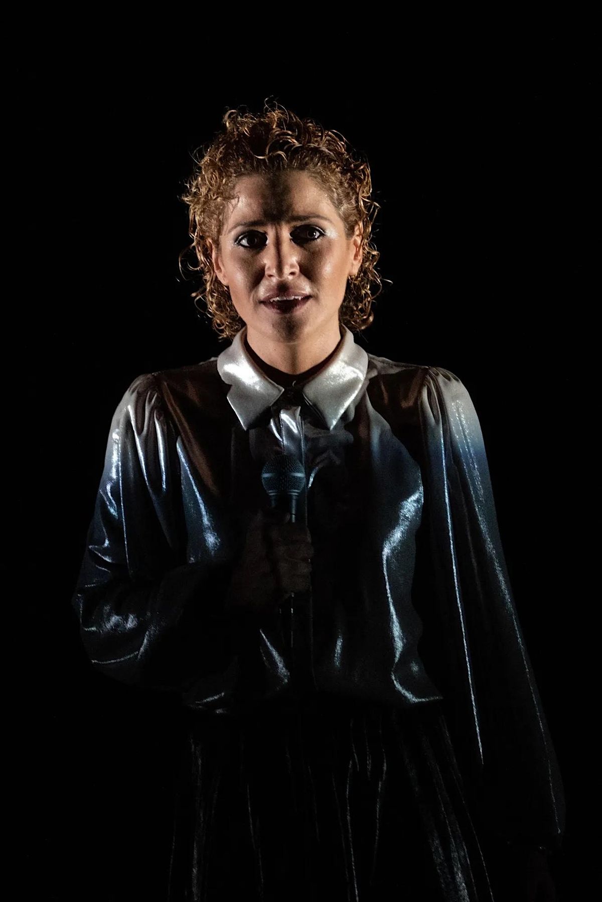 LADY GREY - CON LE LUCI SEMPRE PI\u00da FIOCHE