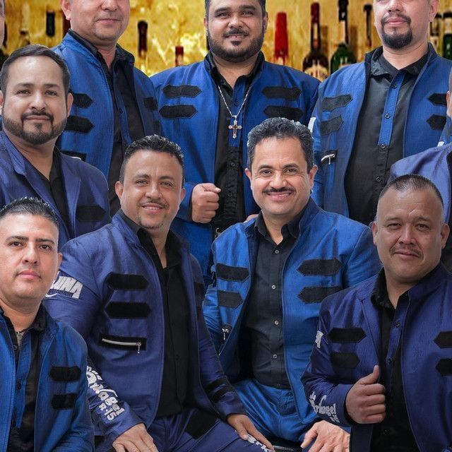Banda Arkangel R-15 in Visalia