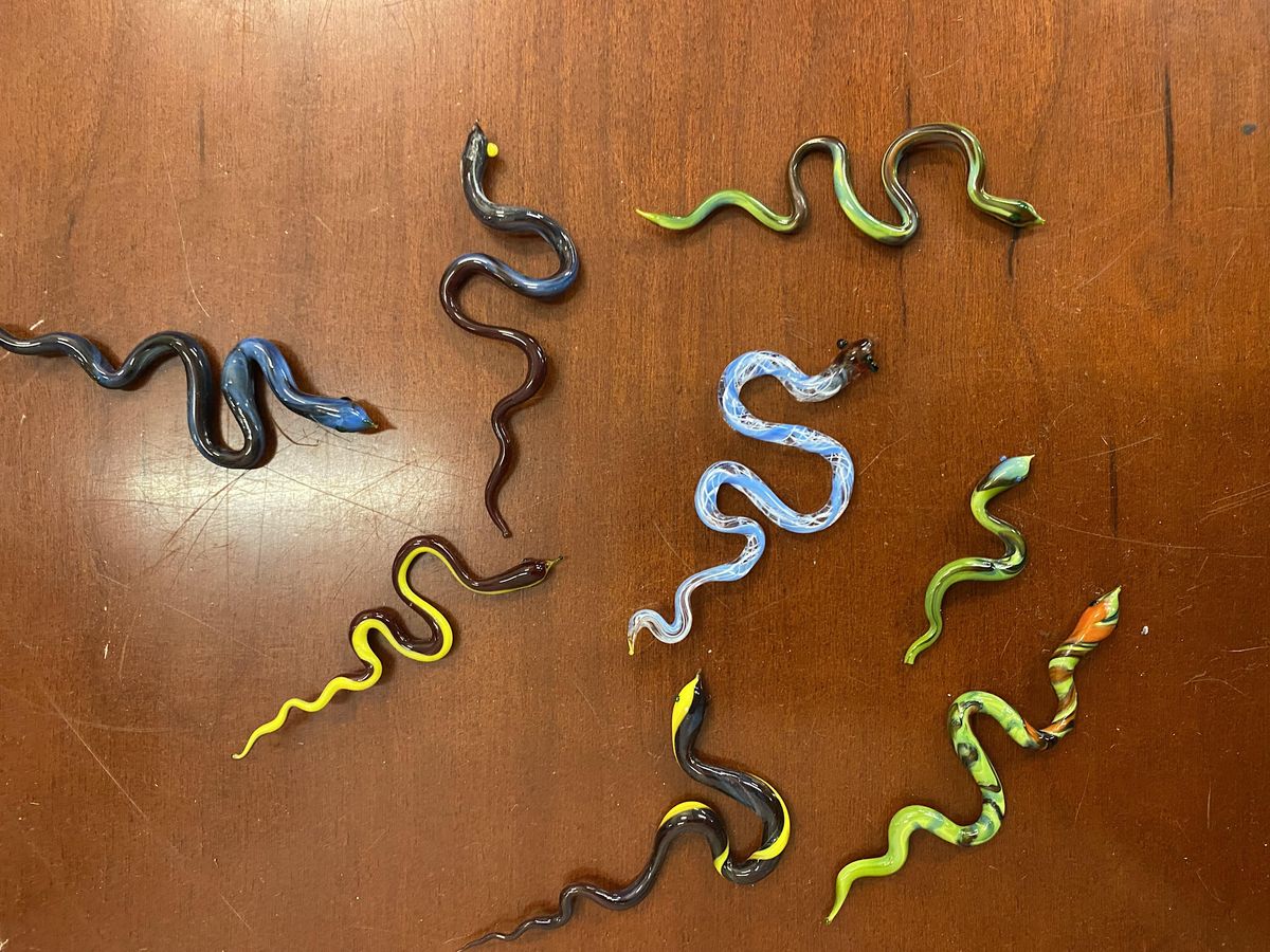 Intro to Soft Glass- Snakes with Maria Aroche