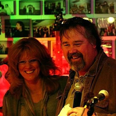 Carrick's Tiny Barn Concerts hosts Craig & Nicki Carrick