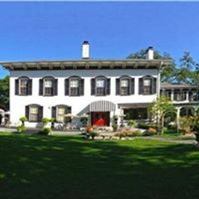 Maxwell Mansion - Historic Hotels of Lake Geneva
