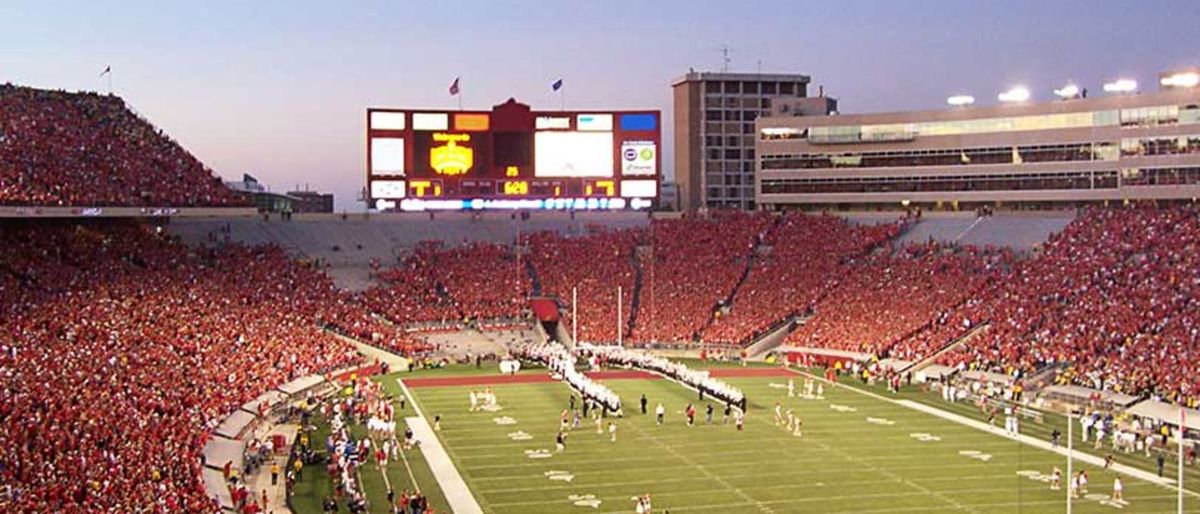 Nebraska Cornhuskers vs. Wisconsin Badgers