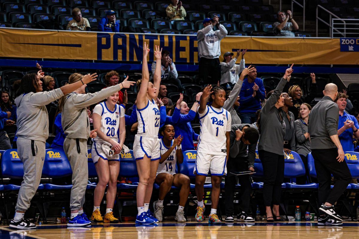 SMU Mustangs at Pittsburgh Panthers Womens Volleyball at Petersen Events Center