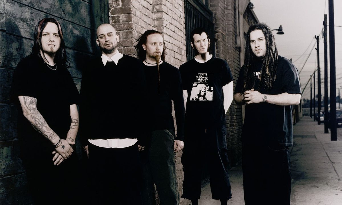 Cold with Alien Ant Farm