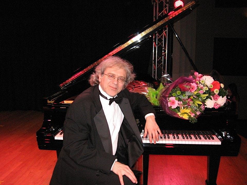 Dr. Boris Konovalov in concert Stage 7 Pianos, Kirkland, WA October