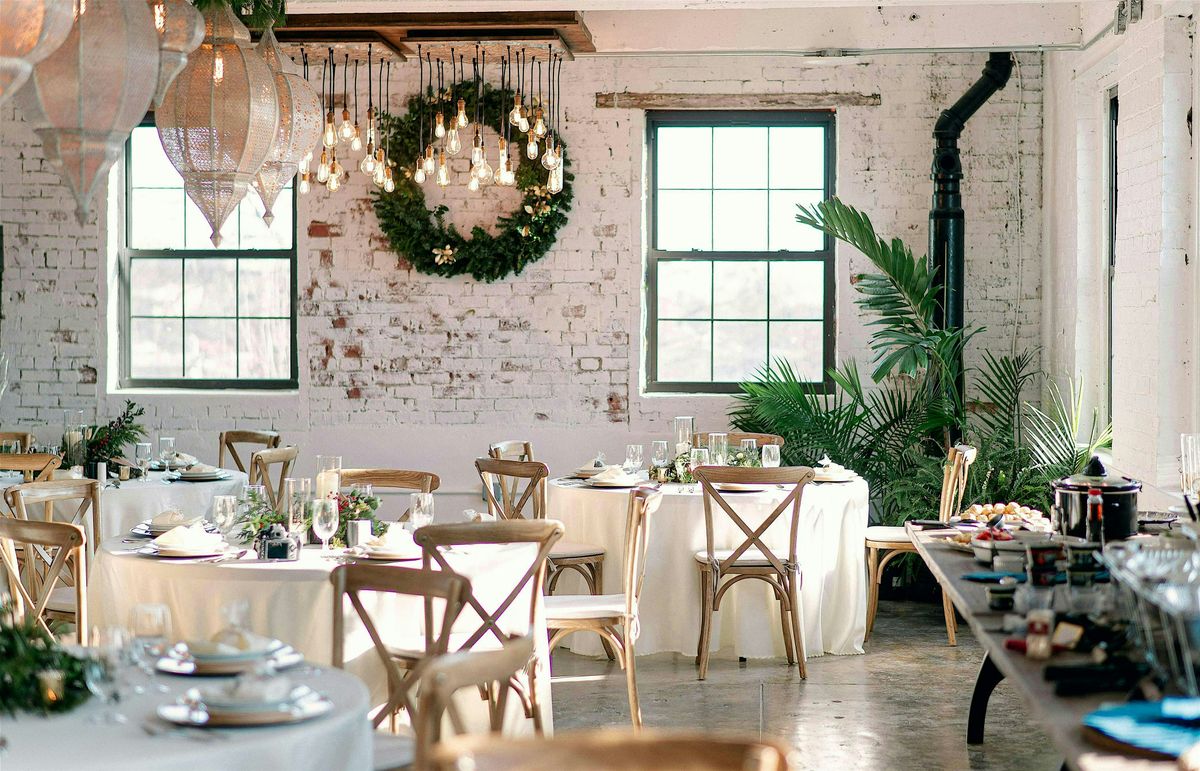 Casablanca Christmas Craft and Cocktail Event