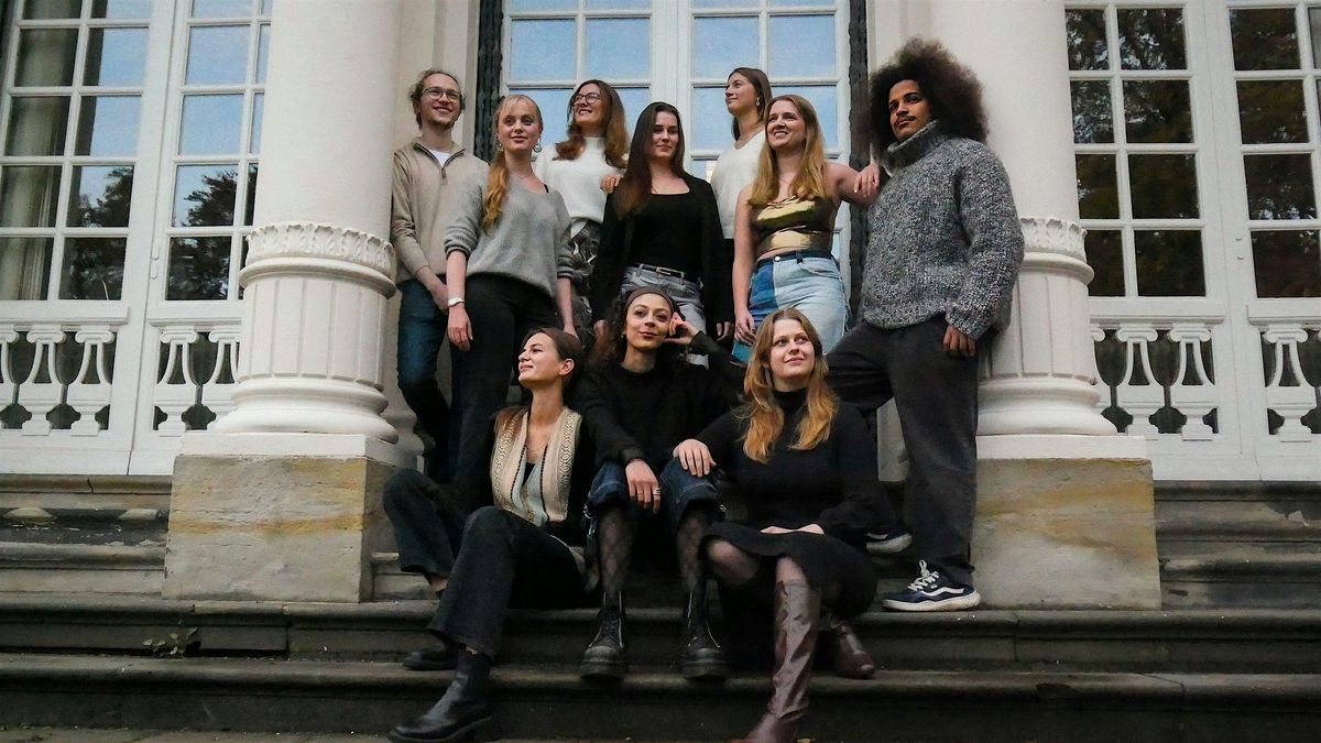 \u00bbCozy, cool and cheery\u00ab