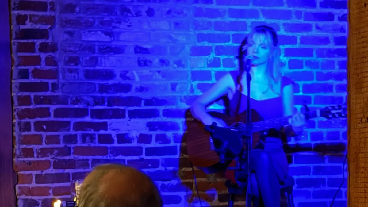 Lara Louise in San Francisco