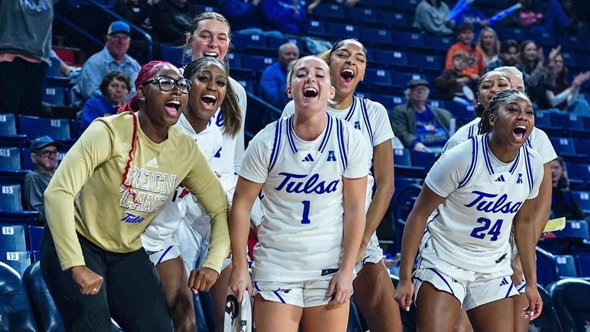 East Carolina Pirates at Tulsa Golden Hurricane Womens Volleyball
