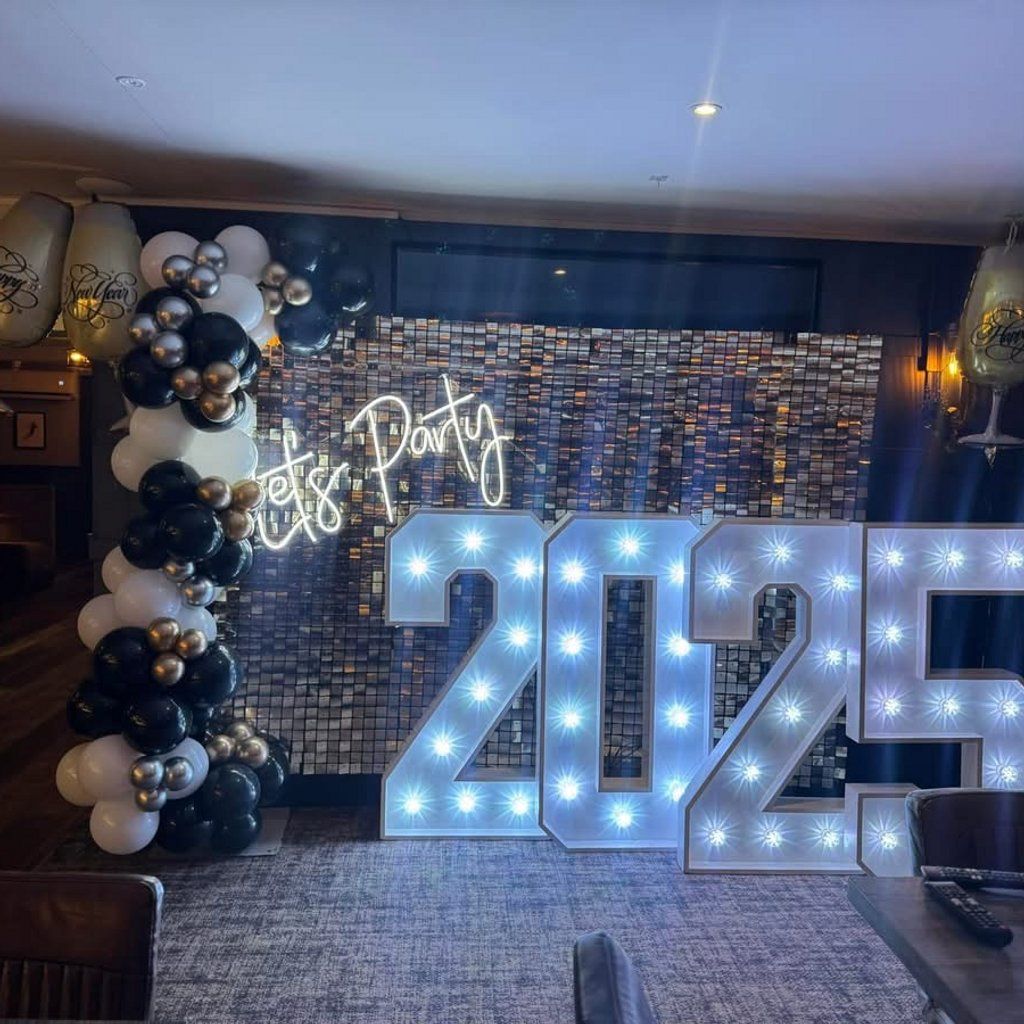 Cross Bar Family New year Party