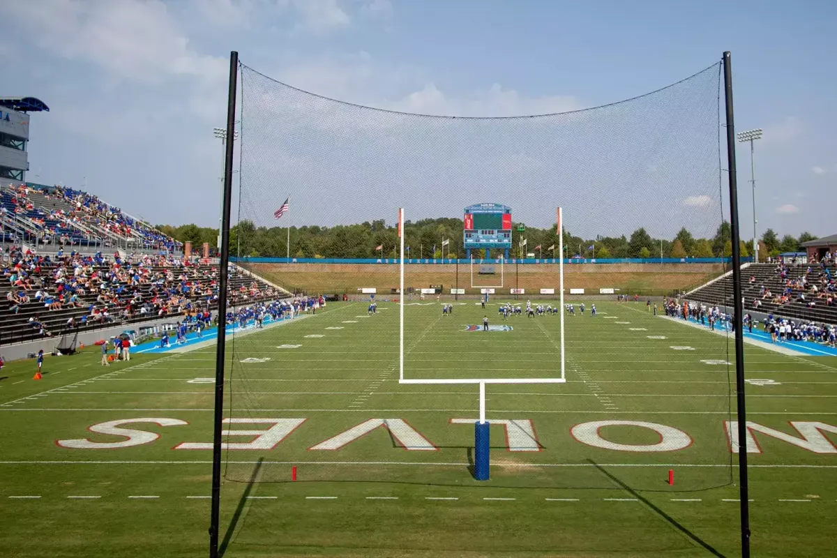 Parking Eastern Kentucky Colonels at West Georgia Wolves Football