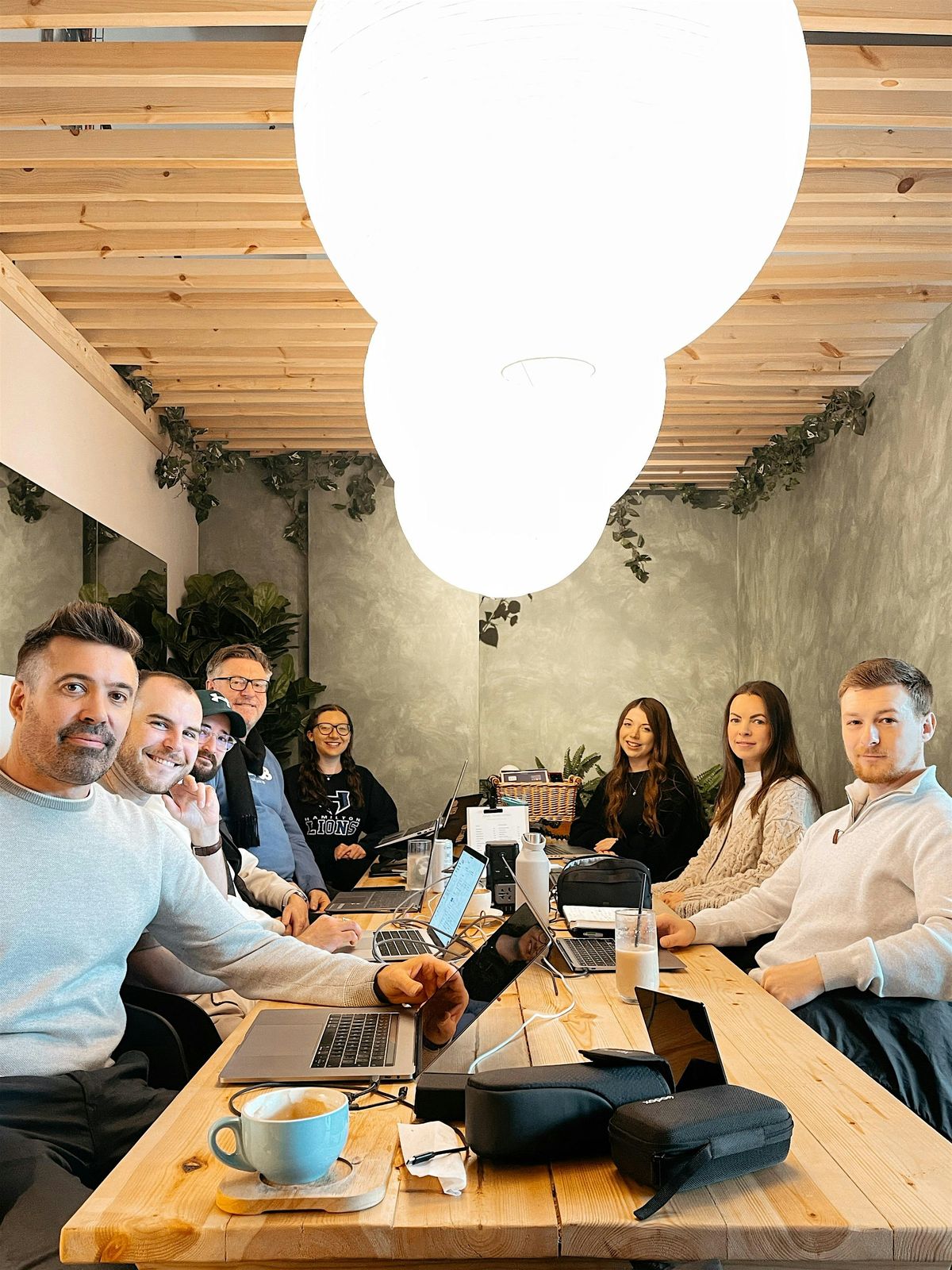 Content Creation & Co-working  for Business Owners & Freelancers