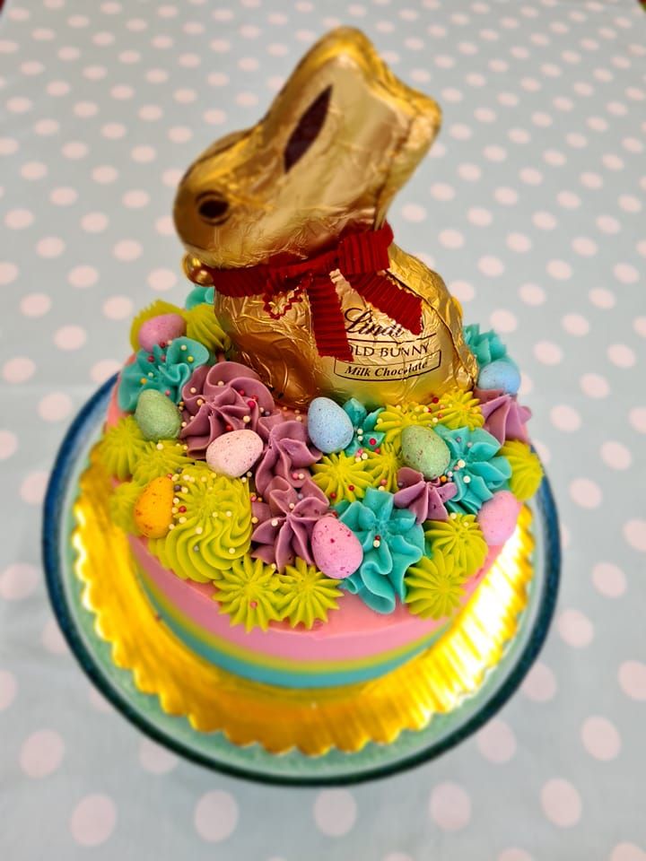 Baking and Decorating Class! Making an Easter Ombre Lindt Bunny Cake
