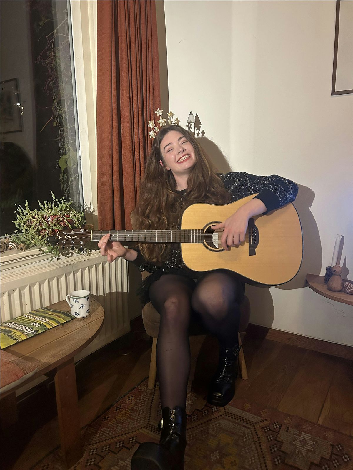 Linde Sch\u00f6ne\u2019s Huiskamertour: Kerst Editie in Amsterdam (Baarsjes)