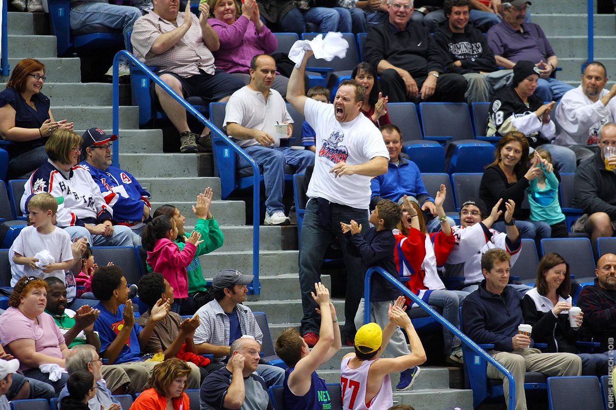 Syracuse Crunch at Hartford Wolf Pack