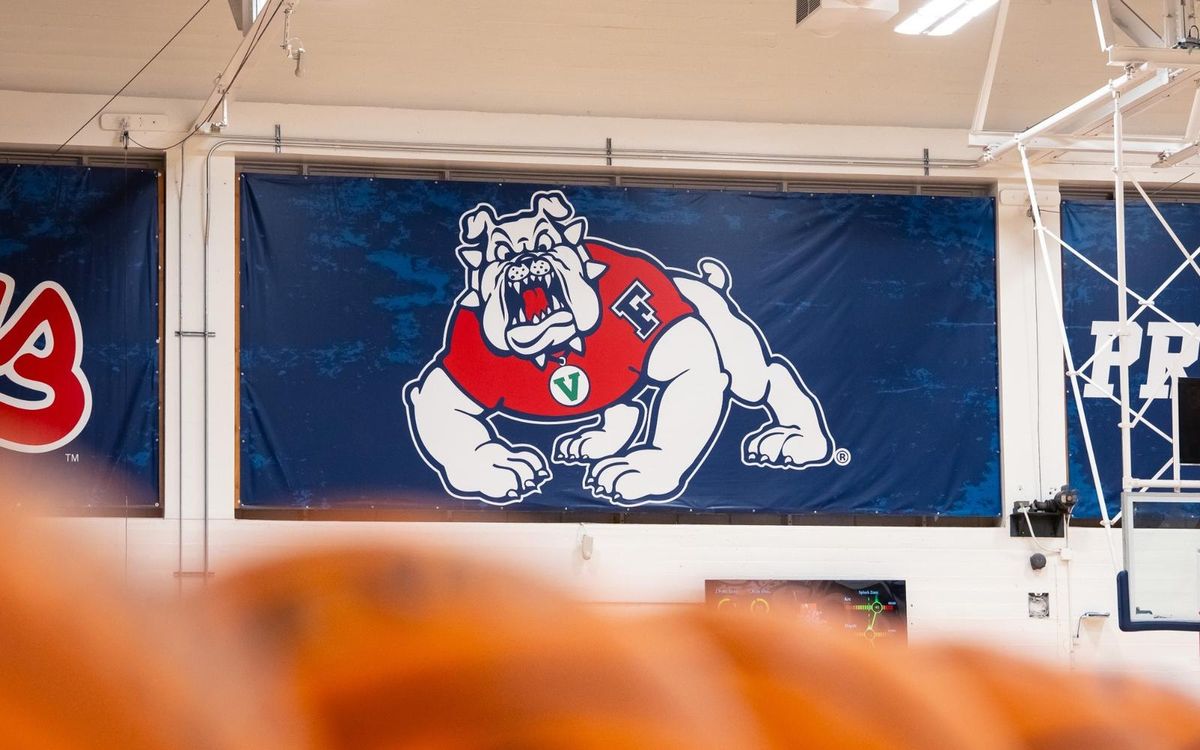 New Orleans Privateers at Fresno State Bulldogs Mens Basketball