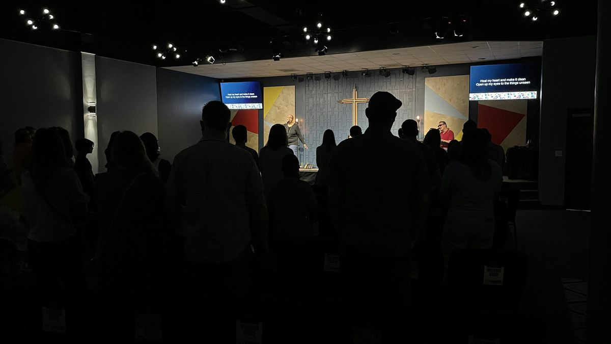 Christmas Eve Worship Service in Austin: Candlelight Worship