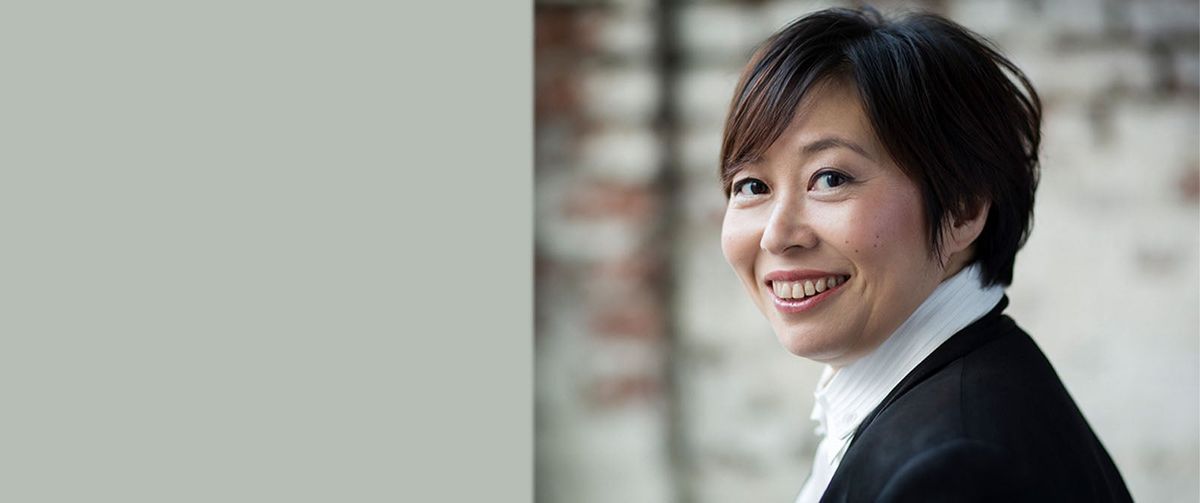 Seattle Symphony - Xian Conducts Mozart