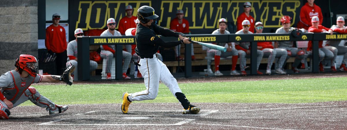 Parking Oregon Ducks at Iowa Hawkeyes Womens Basketball