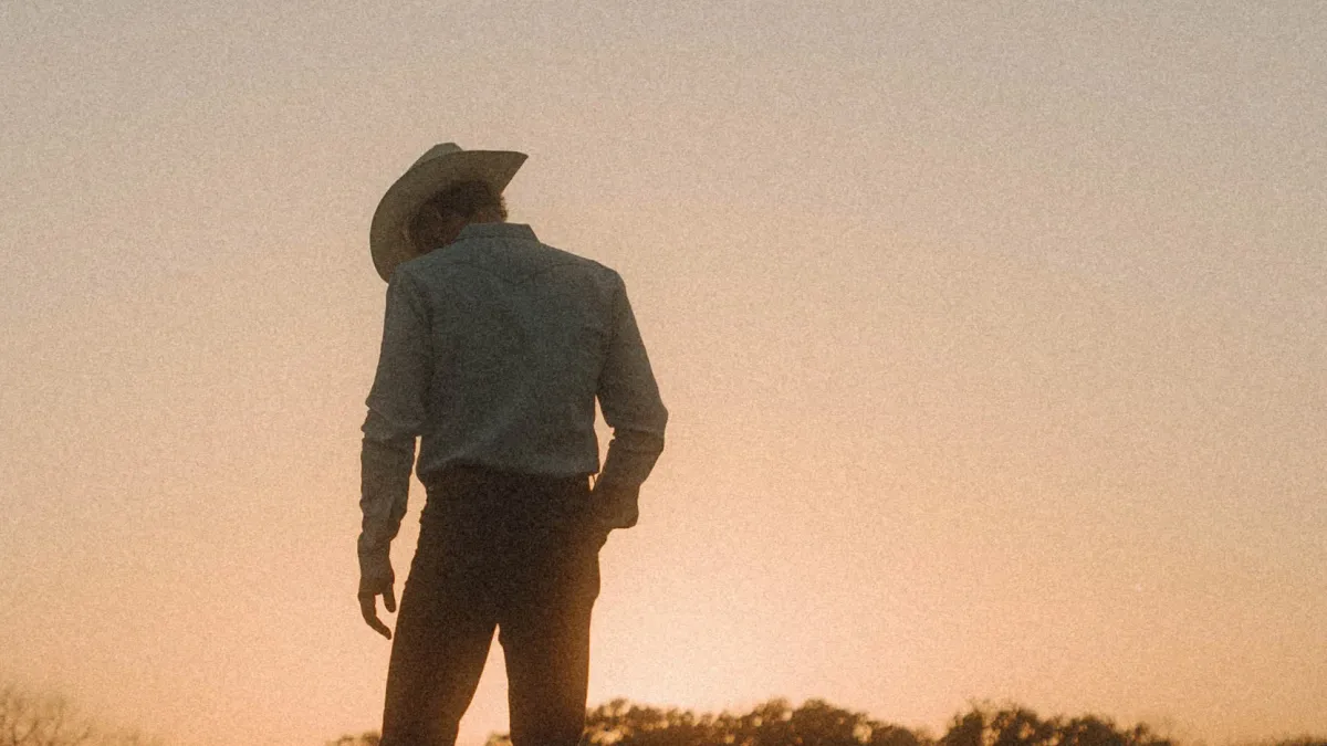 Gunnar Latham, Clint Black in Duluth