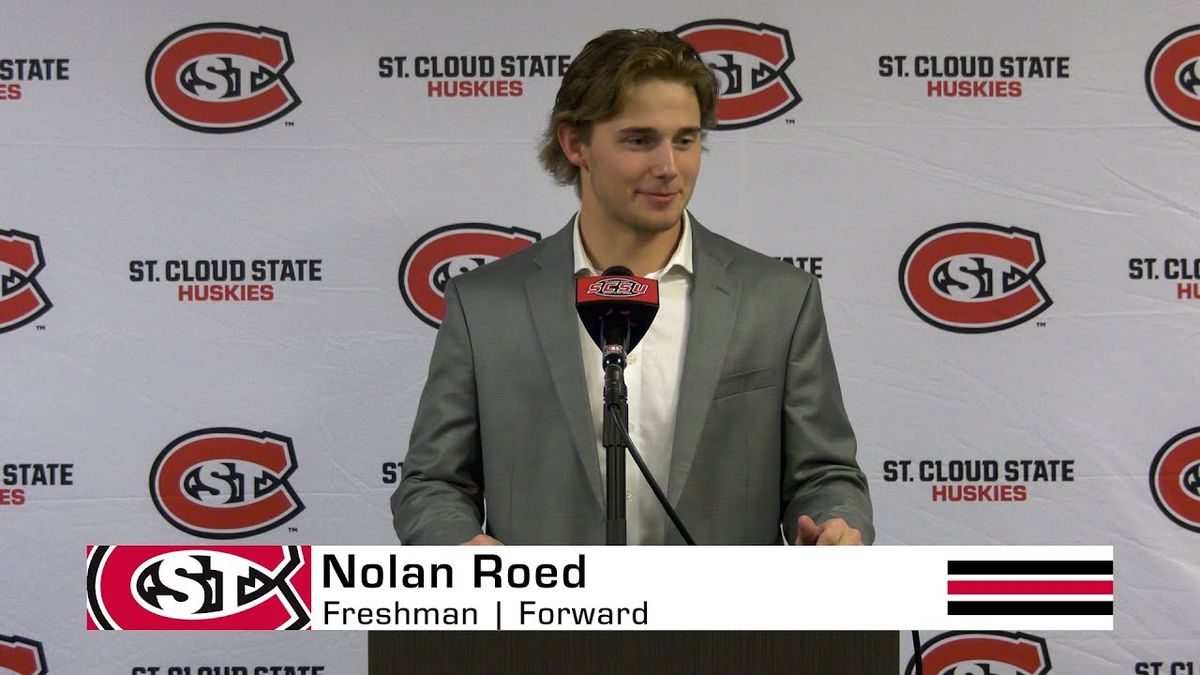 Parking St. Cloud State Huskies at Minnesota State Mavericks Womens Hockey