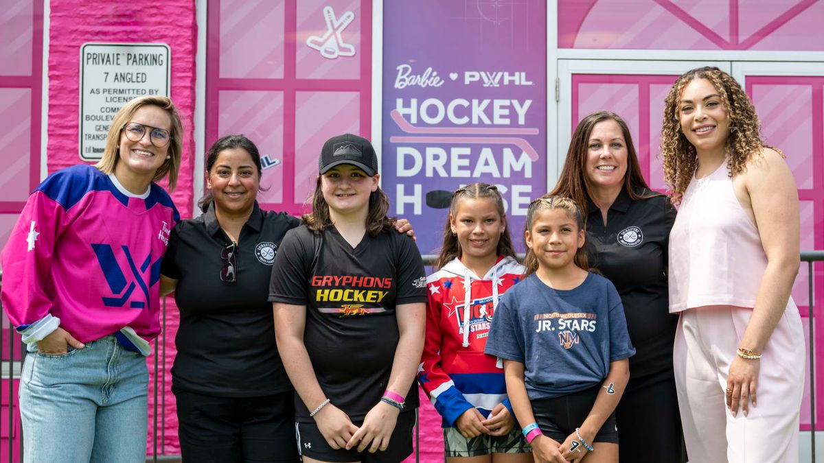 Parking New York Sirens at PWHL Vancouver