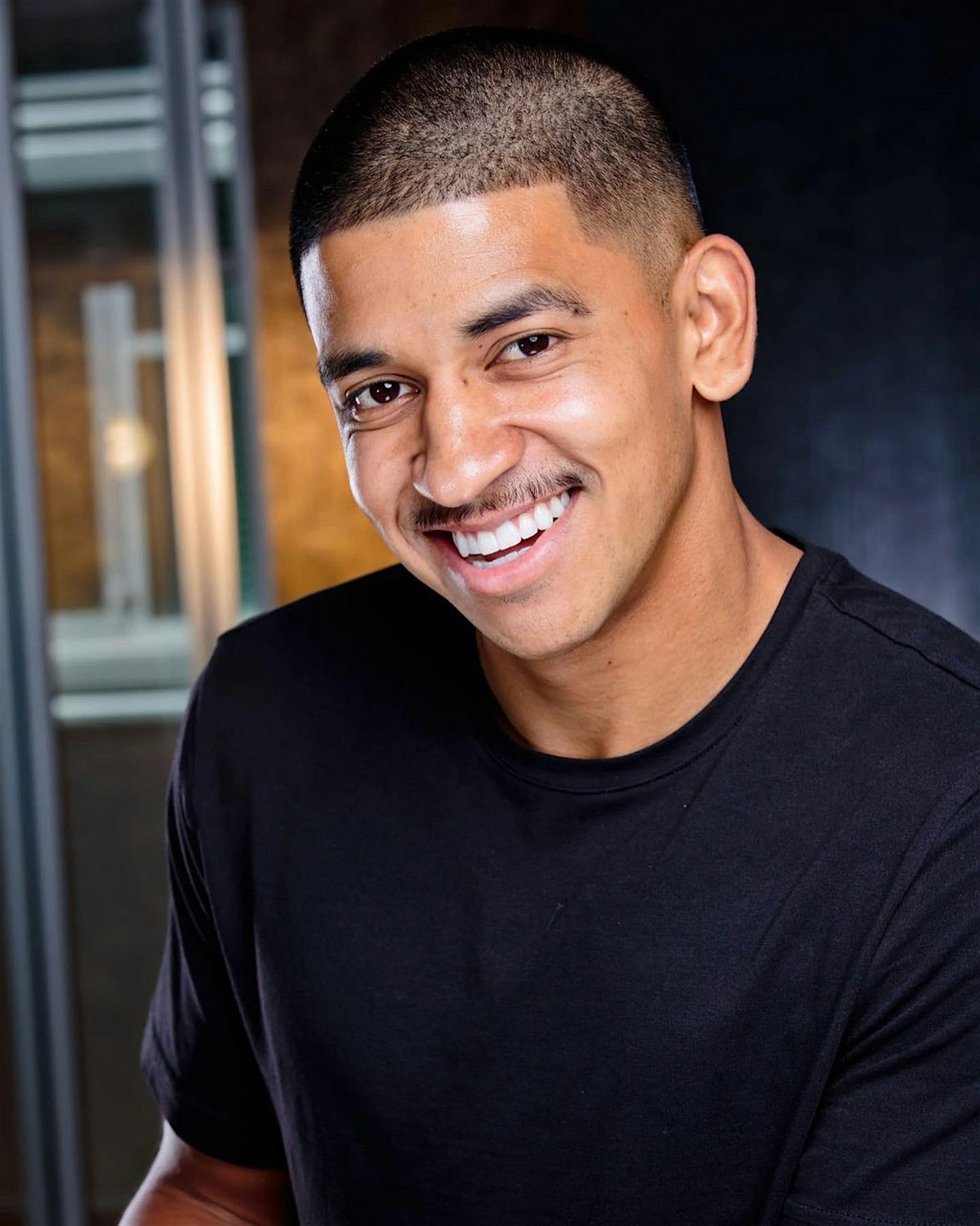 Frankie Marcos - Live Comedy