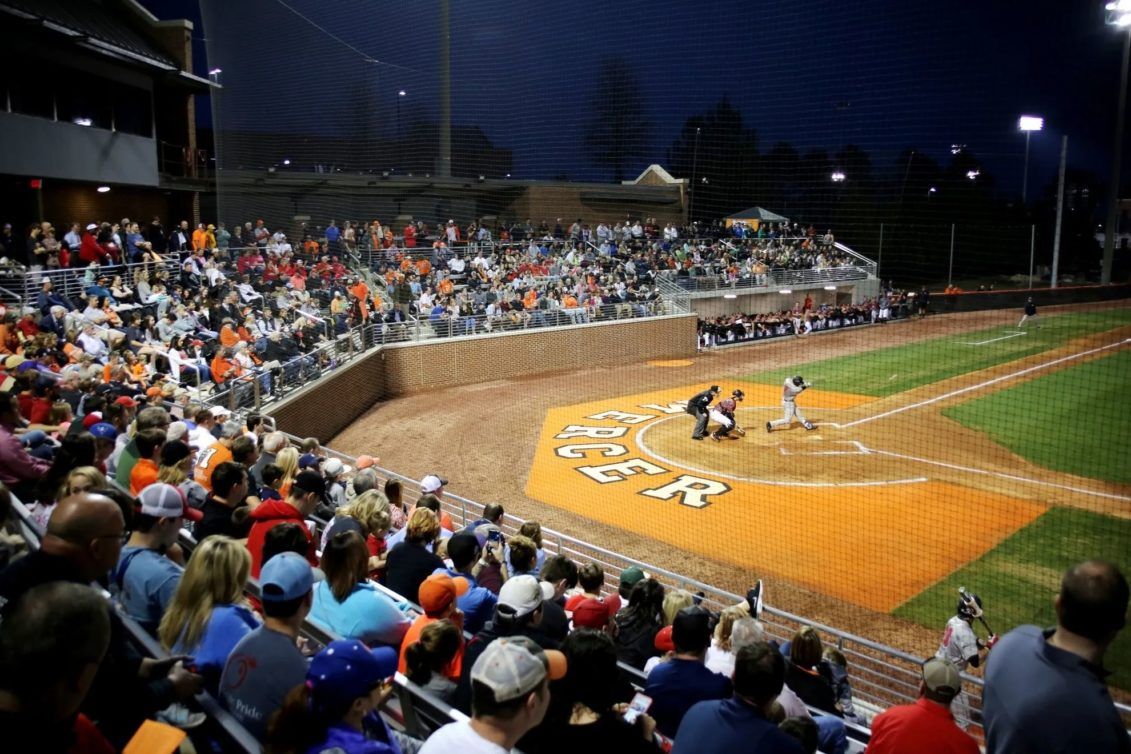 Parking Mercer Bears at Georgia Bulldogs Softball