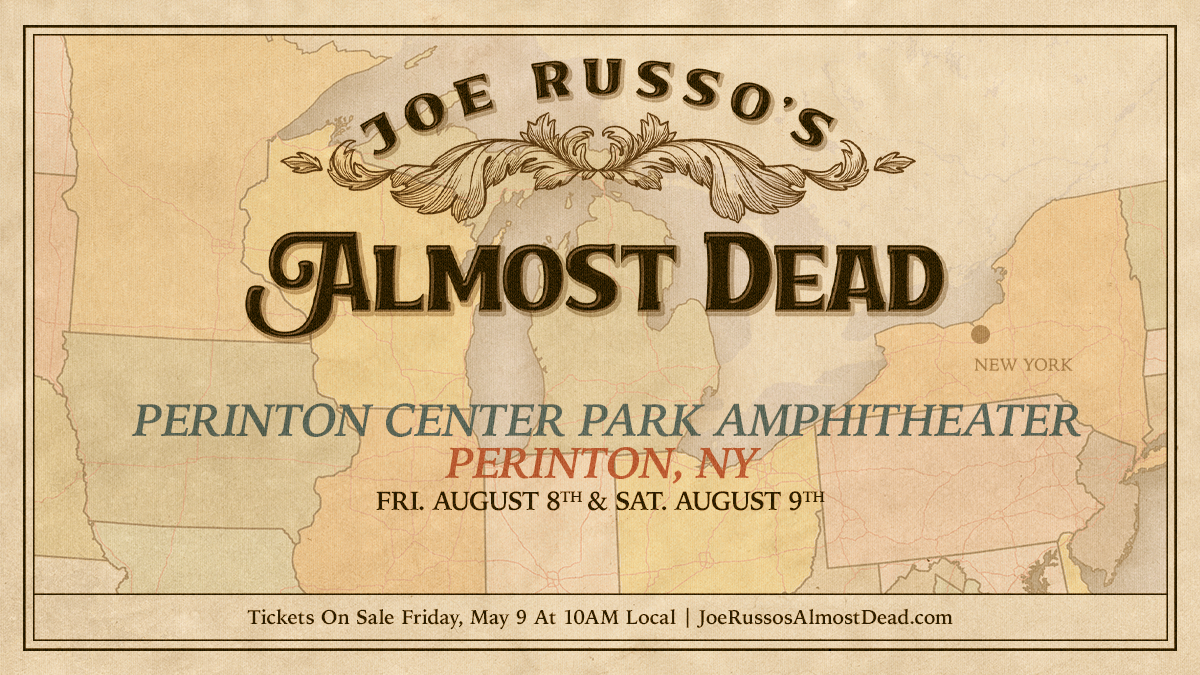 Joe Russos Almost Dead at Pioneer Courthouse Square