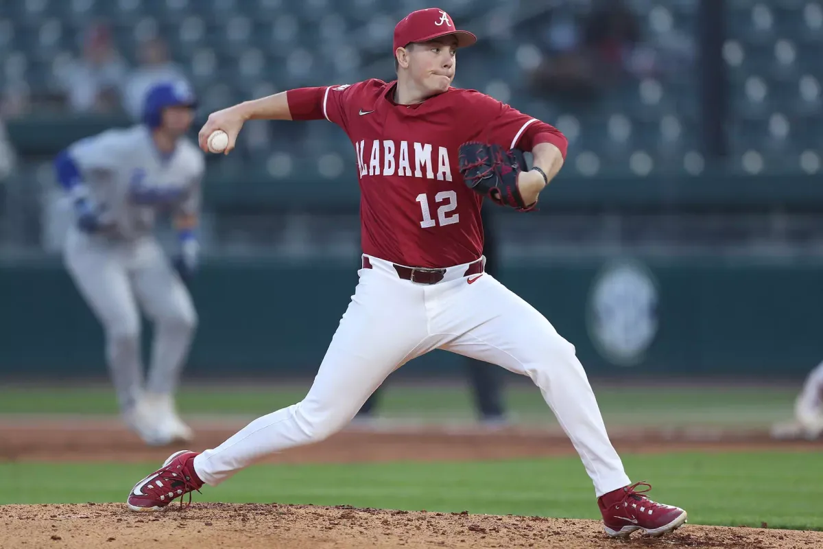 Parking Ole Miss Rebels at Alabama Crimson Tide Baseball