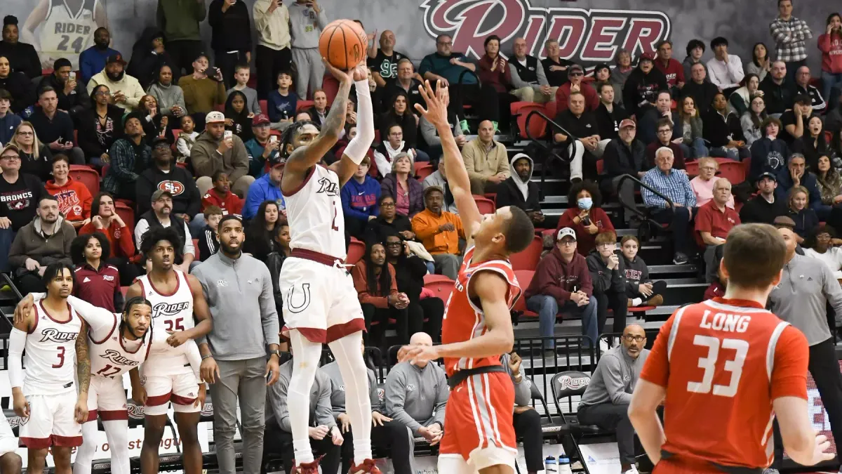 Parking Manhattan Jaspers at Saint Peter's Peacocks Womens Basketball