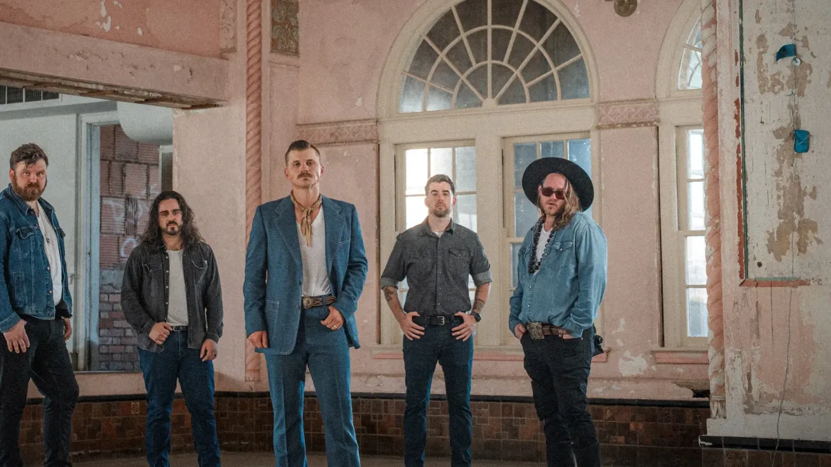 Kolton Moore &amp; the Clever Few in Stillwater