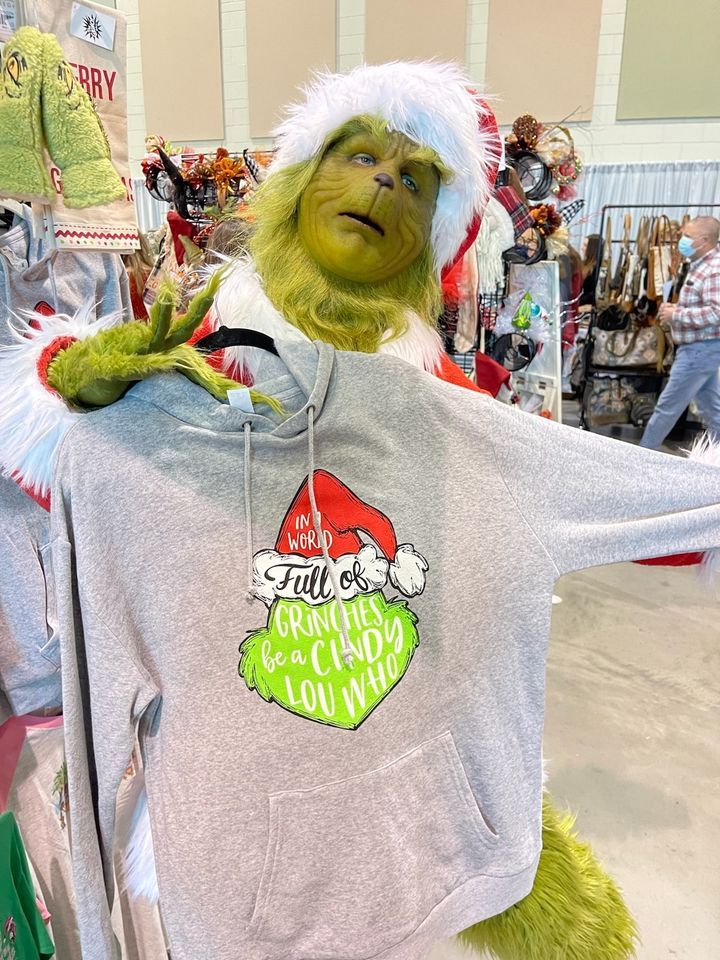 Meet And Greet The Roanoke Grinch & Toys For Tots Drop ! Berglund