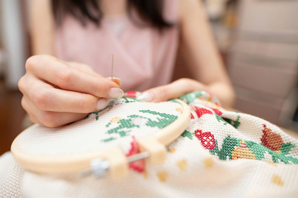 Holiday Hoopla: Cross-Stitch Hoop Art