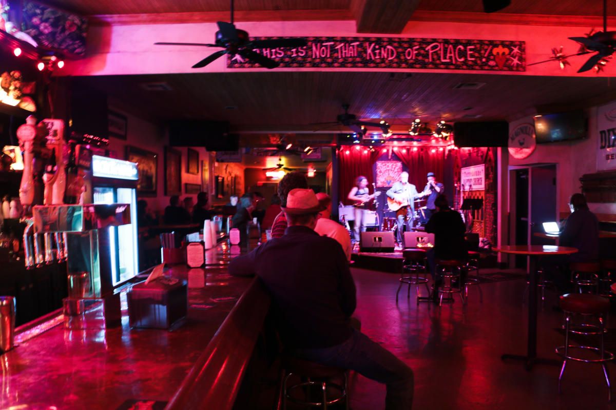 Songwriter Showcase: Liz Barnez  Cary Morin Duo  and Miiss Emily