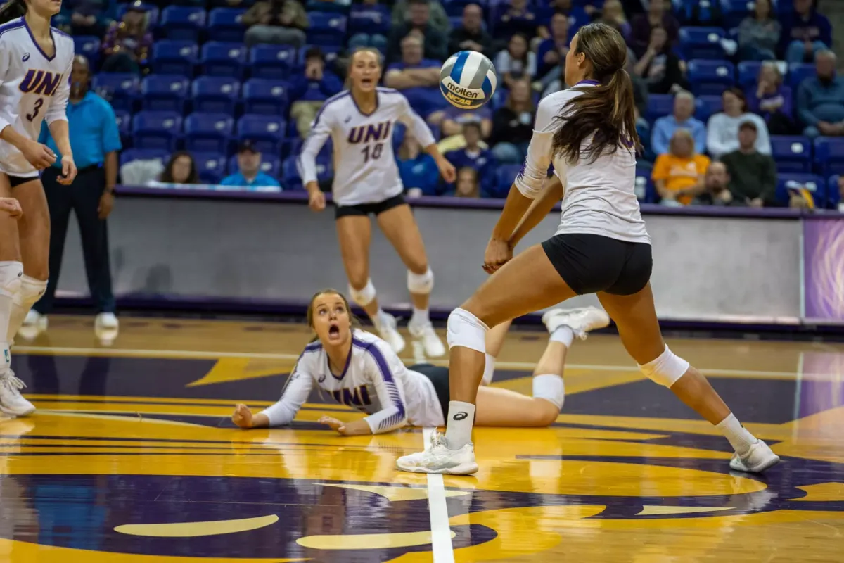 Indiana State Sycamores at Evansville Purple Aces Womens Volleyball