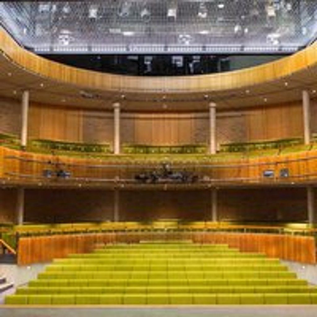 CLOSEUP COMEDY at the Parabola Arts Centre in Cheltenham