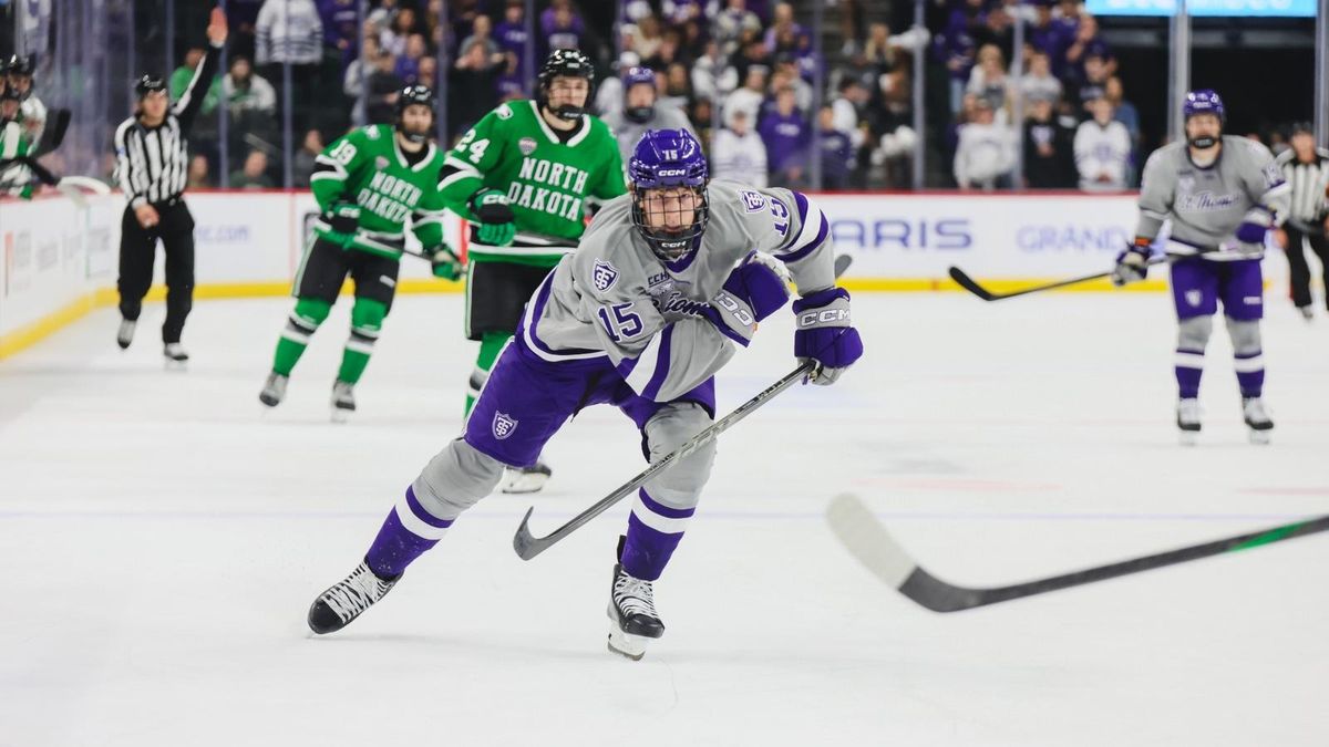 Parking St, Thomas Tommies at North Dakota Fighting Hawks Womens Basketball