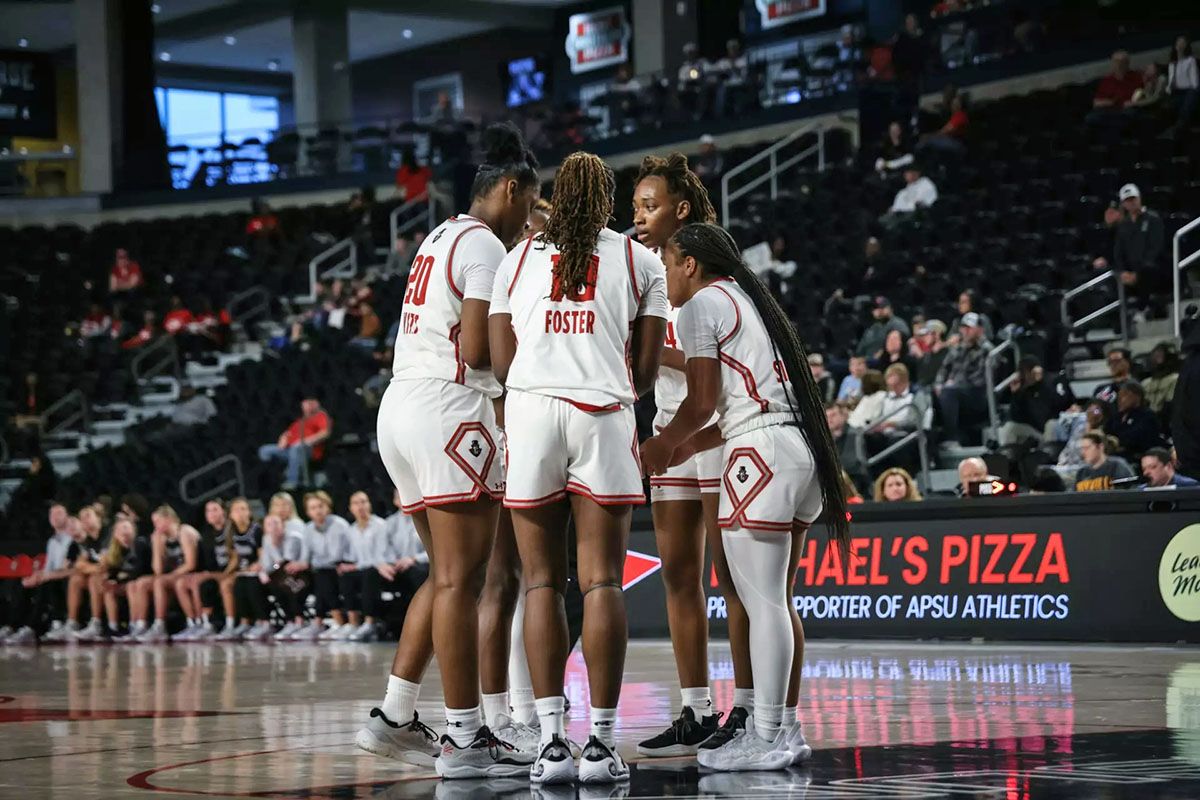 Lipscomb Bison at Austin Peay Governors Womens Basketball at F&M Bank Arena