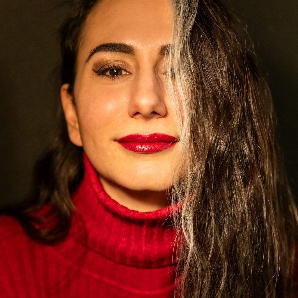 ANTAMA with Hara Ioannidou: Greek Grooves & Christmas Moves!