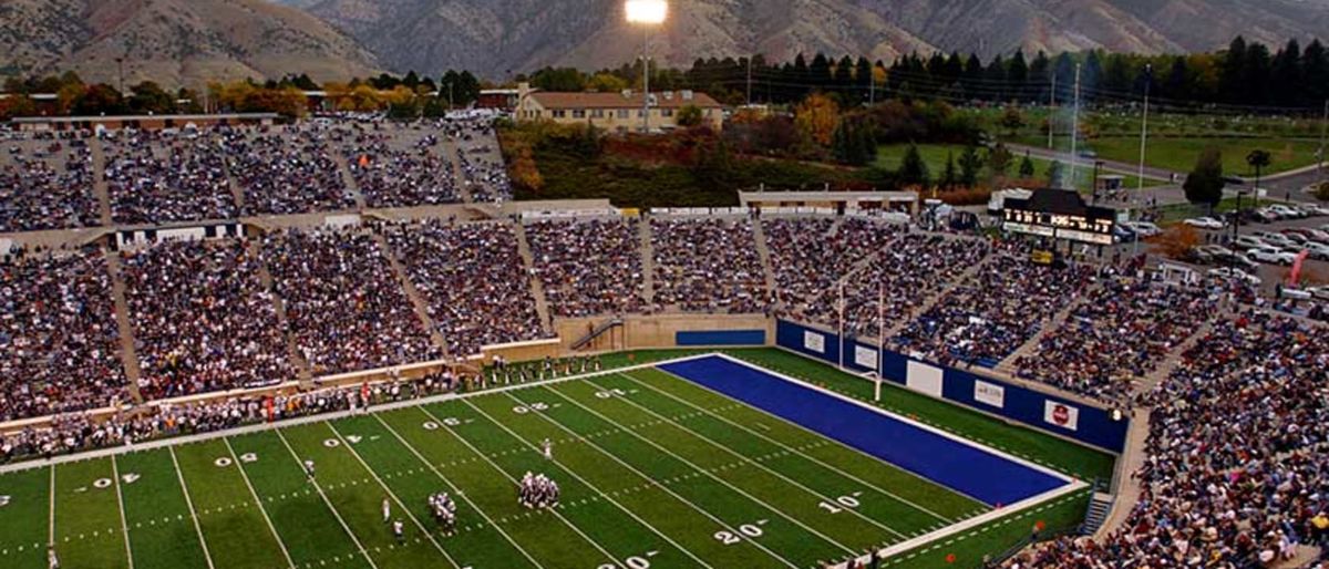 Utah State Aggies at Hawaii Rainbow Warriors Football at Clarence TC Ching Athletics Complex