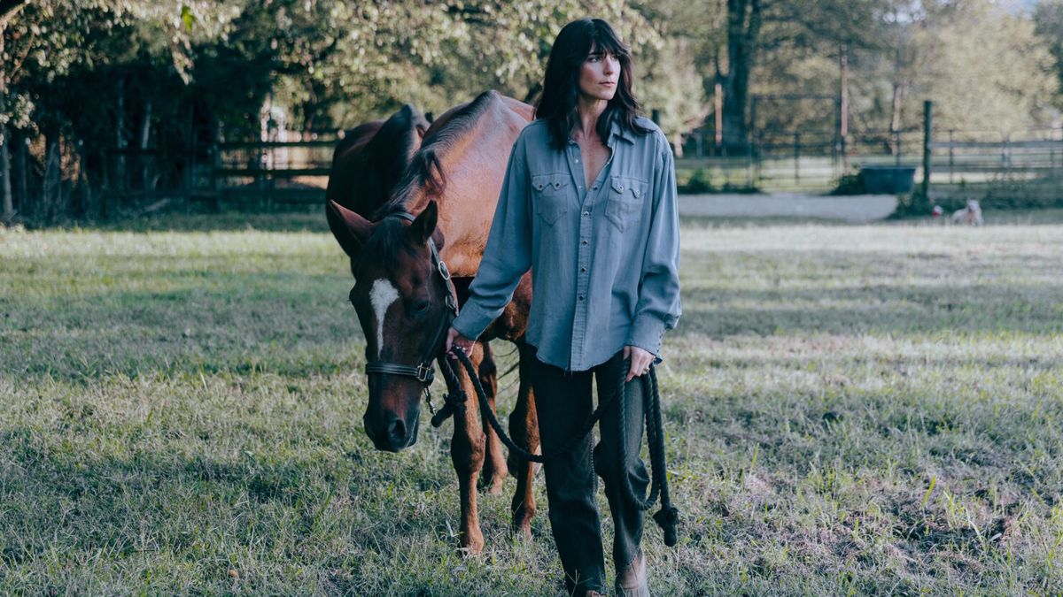 Nicki Bluhm