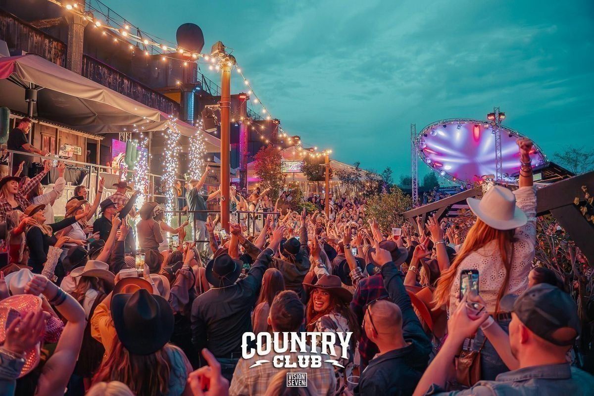 Country Club - Outdoor Country Music Festival - Manchester