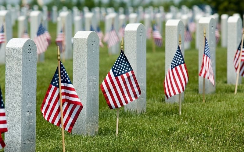 Memorial Day Flag Placement | Rosehill Memorial Cemetery, Minot, ND ...