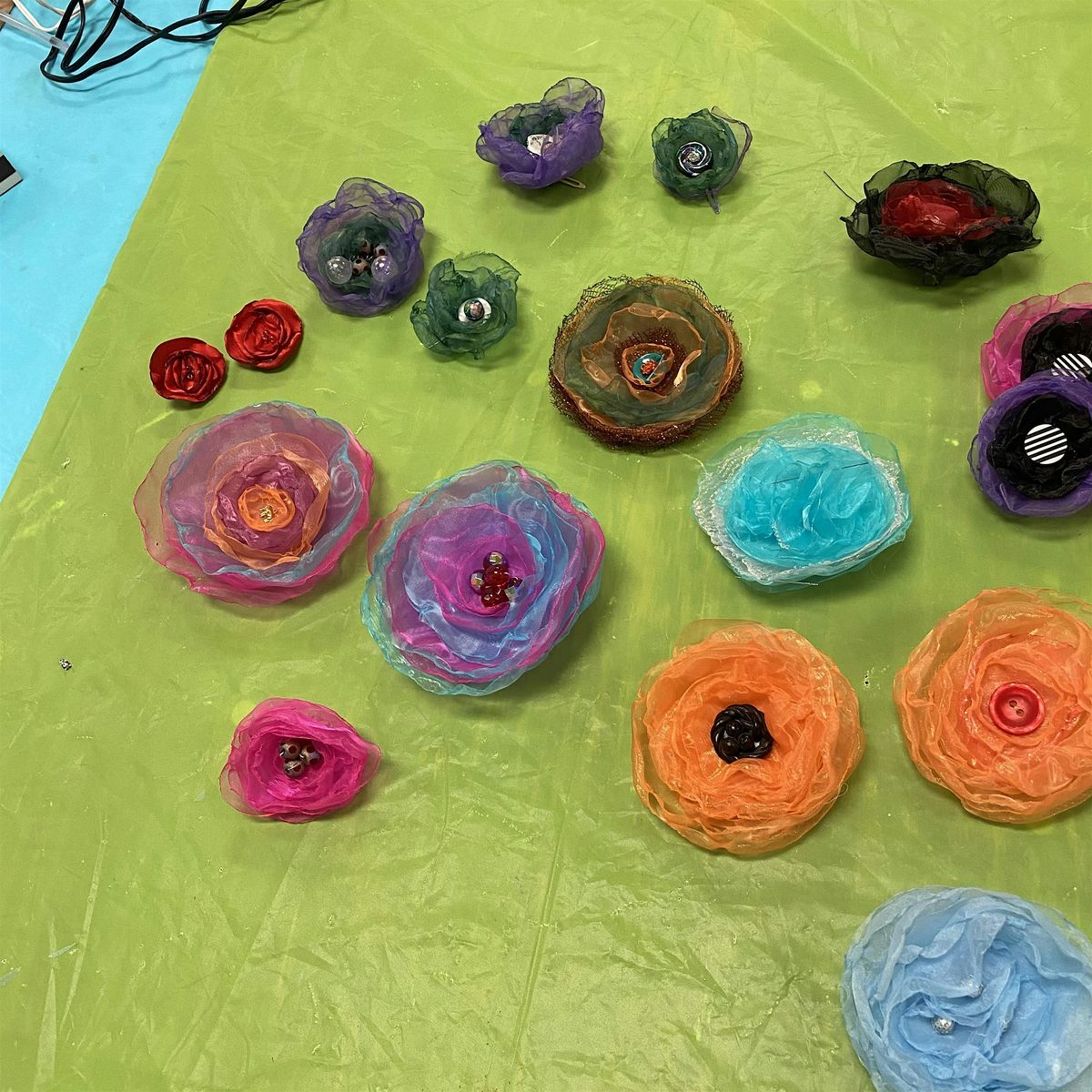 Toasted-edge Organza Flower Accessories