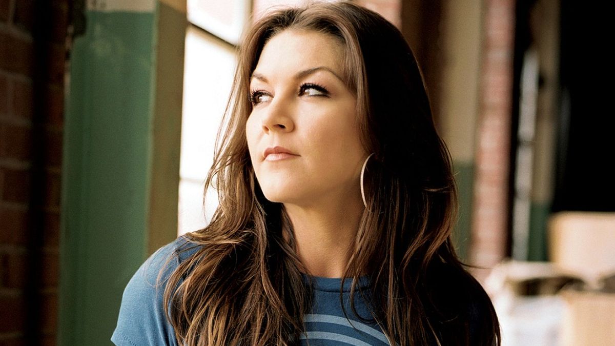 Gretchen Wilson (18+)