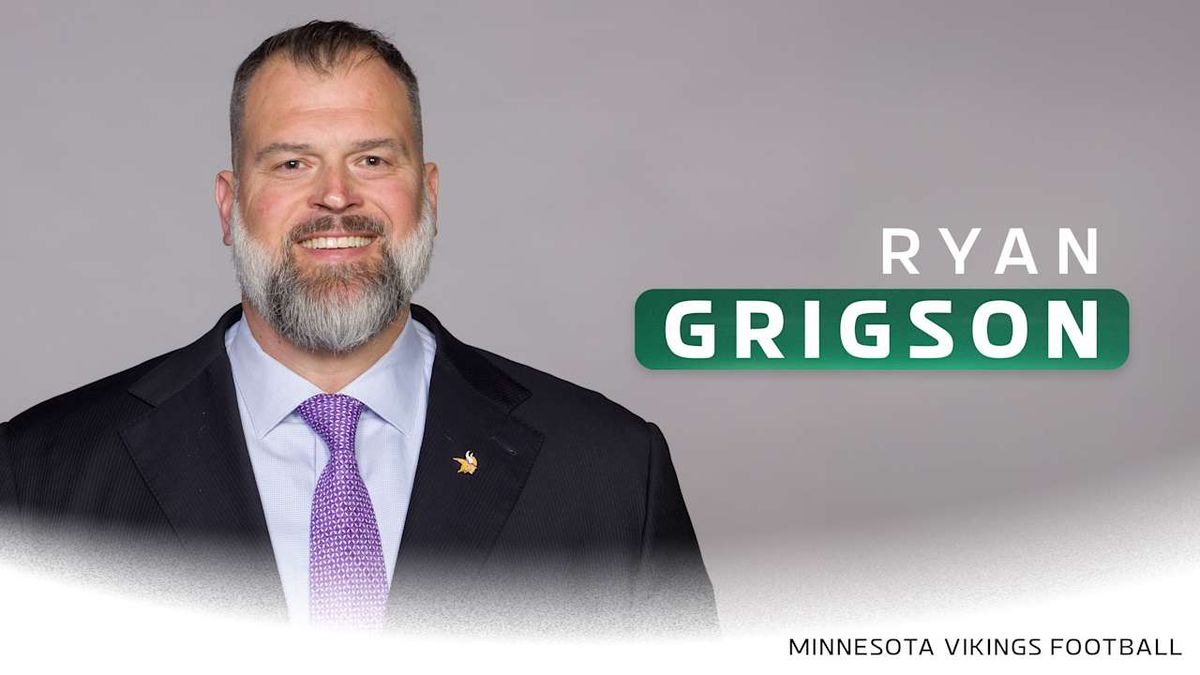 Parking Philadelphia Eagles at Minnesota Vikings